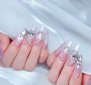 ネイル UMI ネイルサロン新宿🎀のネイルデザイン