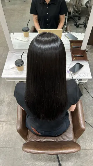 ロング ハイトーン美髪矯正 /KAEDEのヘアスタイル