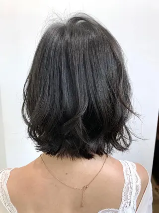 ショート カラー ヘアアレンジ メンズ縮毛矯正 細谷碧海のヘアスタイル
