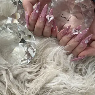 ネイル lavia🖤 ayumiのネイルデザイン