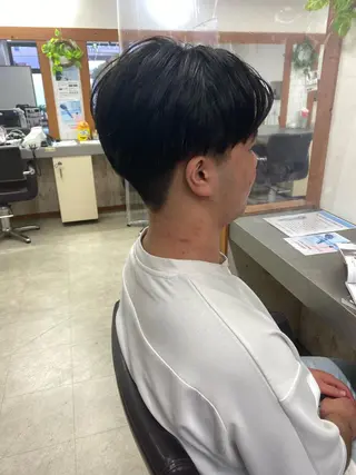 メンズ ブリーチカラー🫧 森　凪沙のヘアスタイル