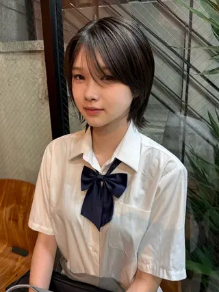 ショート レイヤーカット\ウル フ　chinatsuのヘアスタイル