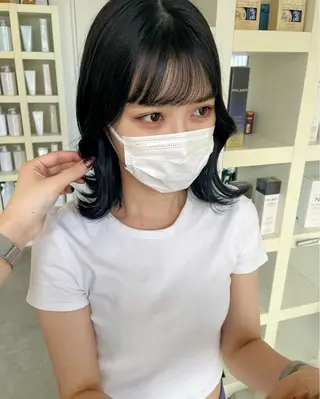 ミディアム カラー mir MIYUのヘアスタイル
