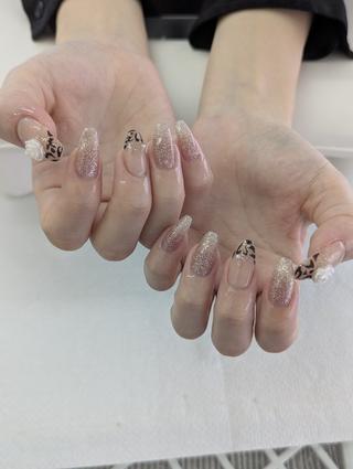 ネイル OliviaBlue YUNAのネイルデザイン