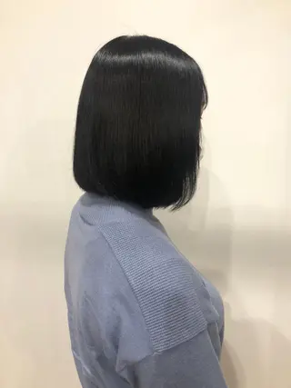 カラー white.梅田 デザインカラー🦄のヘアスタイル