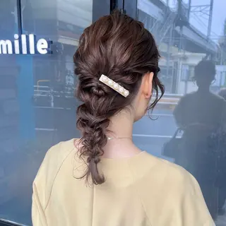 セミロング ヘアアレンジ 伊藤 玲衣のヘアスタイル