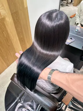 ロング 縮毛矯正🌝髪質改善 🌝一条龍輝のヘアスタイル