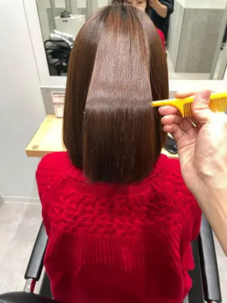 ミディアム 小坂 郁美のヘアスタイル