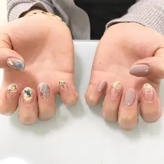 ネイル 板垣 綾乃のネイルデザイン