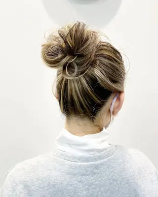 セミロング カラー パーマ ヘアアレンジ レイヤーカット✂️ 艶髪/小田部慎也のヘアスタイル