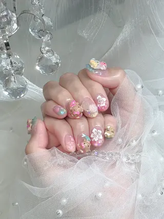 ネイル ベスティオーラ 花香のネイルデザイン