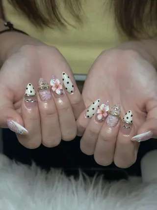 ネイル Julli NailStudioのネイルデザイン