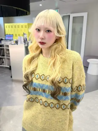 ロング カラー RIHO🎀栄 ハイトーン×顔周りのヘアスタイル