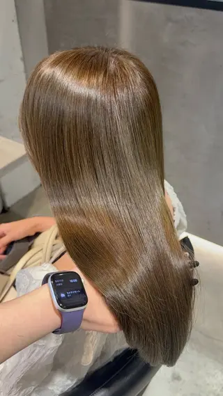 セミロング カラー あんな🦋レイヤー カット/透明感カラーのヘアスタイル