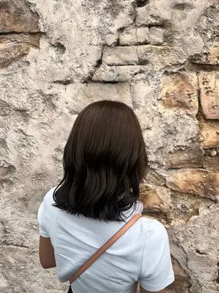 ミディアム Mi kuのヘアスタイル