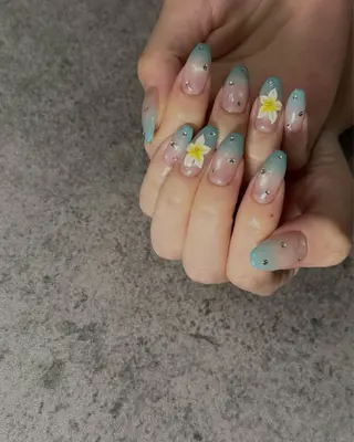 ネイル m-nail 🌙南浦和のネイルデザイン