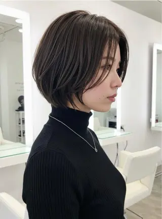 ショート カラー 🖤モデル募集中🖤 船越桃花のヘアスタイル