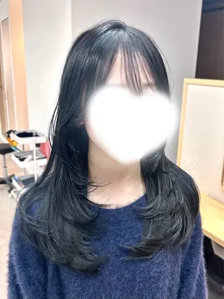 セミロング カラー ハイライト/レイヤー /艶髪/吉田愛望のヘアスタイル