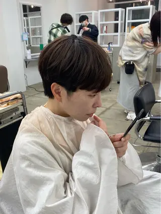 ショート サトウ リョウのヘアスタイル