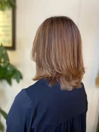ミディアム カラー 長濱 俊のヘアスタイル
