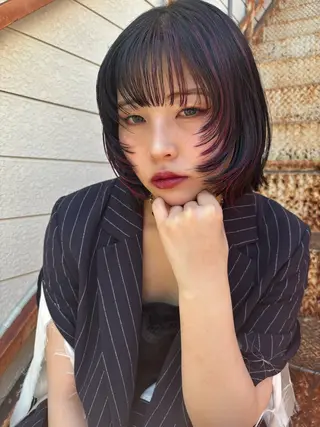 ミディアム ボブ・カラー 琴音のヘアスタイル