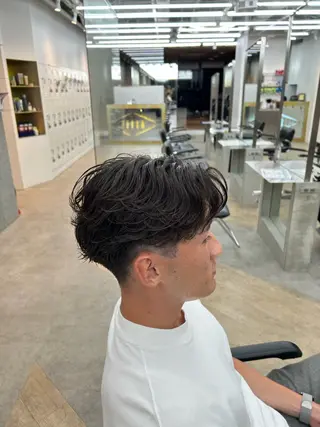 パーマ 中谷海里/フェザー パーマ/スパイキーのヘアスタイル