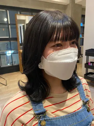 セミロング 新宿/顔周りカット +レイヤー＝しずく♩のヘアスタイル