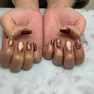 salon UNE LMA見習いスタッフのネイルデザイン