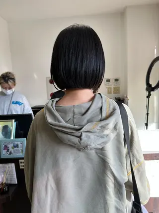 ショート ブリーチカラー🫧 森　凪沙のヘアスタイル