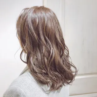 セミロング カラー レイヤー×艶髪特化 マネージャー安藤光司のヘアスタイル