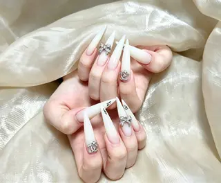ネイル Lucky Nail Salon❶のネイルデザイン