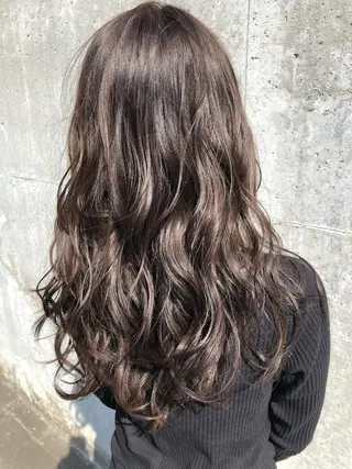 ロング 小川 美咲のヘアスタイル