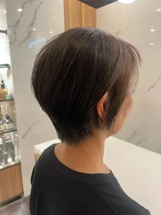 ショート 村中 逸紀のヘアスタイル