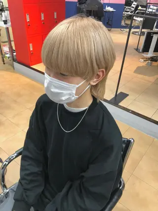 ミディアム カラー メンズ 透明感カラー レイヤー亀井唯登のヘアスタイル