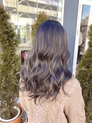 ロング 大澤 唯のヘアスタイル