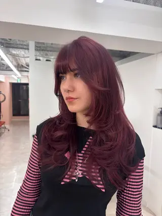 カラー YOLO 渋谷 nanamiのヘアスタイル