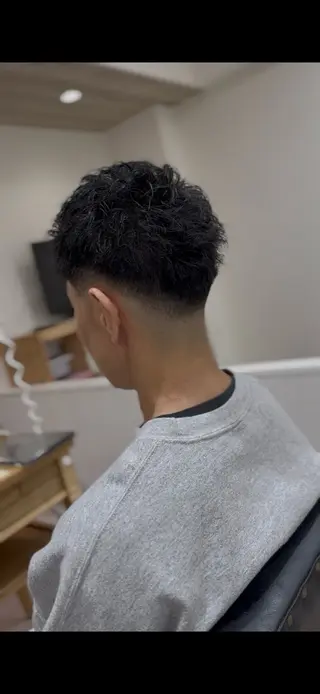 ショート メンズ ツイスパ/フェード /辻諒哉のヘアスタイル