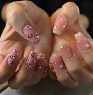 ネイル NiJi Nailsのネイルデザイン