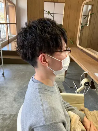 ショート パーマ 佐藤 悠生 メンズパーマ.カットのヘアスタイル
