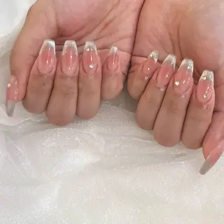 ネイル sara : salon ELVIのネイルデザイン