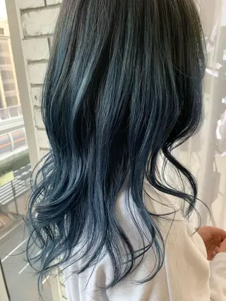 セミロング カラー LUXBE LUCEのヘアスタイル