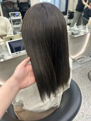 カラー あ い か 🎀 レイヤーカットのヘアスタイル