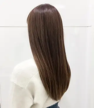 ロング パーマ 趙 英来のヘアスタイル