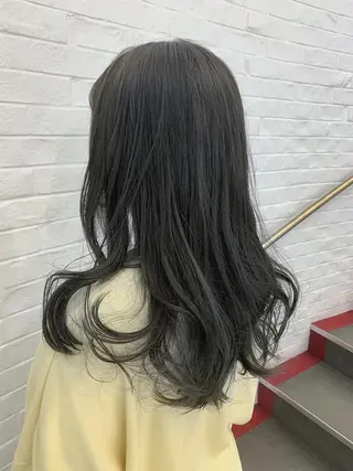 セミロング 美容歴20年 岩田芳郎のヘアスタイル