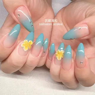 ネイル R inのネイルデザイン