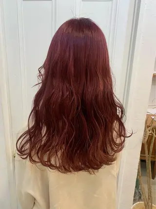 ロング カラー wakana/ 柔らかベージュカラーのヘアスタイル