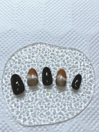 ネイル レイレア ネイルルームのネイルデザイン