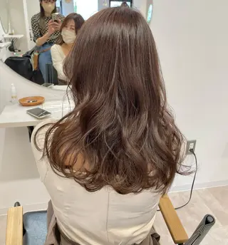 セミロング KAORU オリーブカラーのヘアスタイル