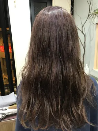 ロング カラー 中野 ゆかのヘアスタイル