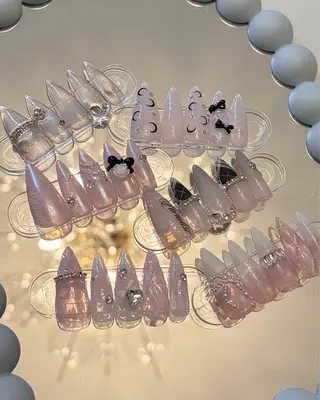 ネイル Nail salon Rhonaのネイルデザイン